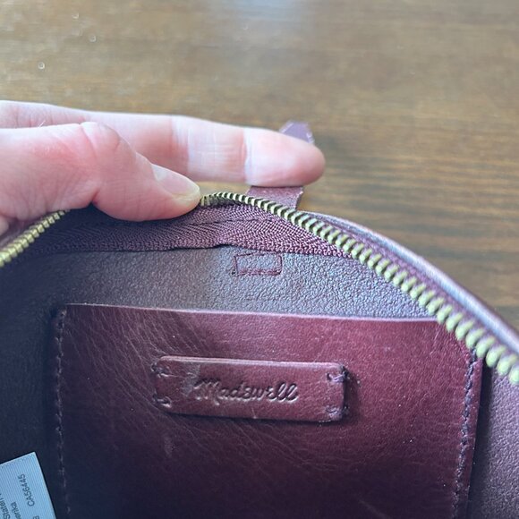 Madewell The Transport Accordion Crossbody in Dark Cabernet - Picture 5 of 8